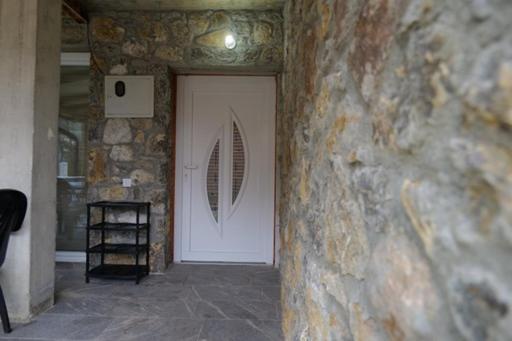 Villa Giti Boge Exteriör bild